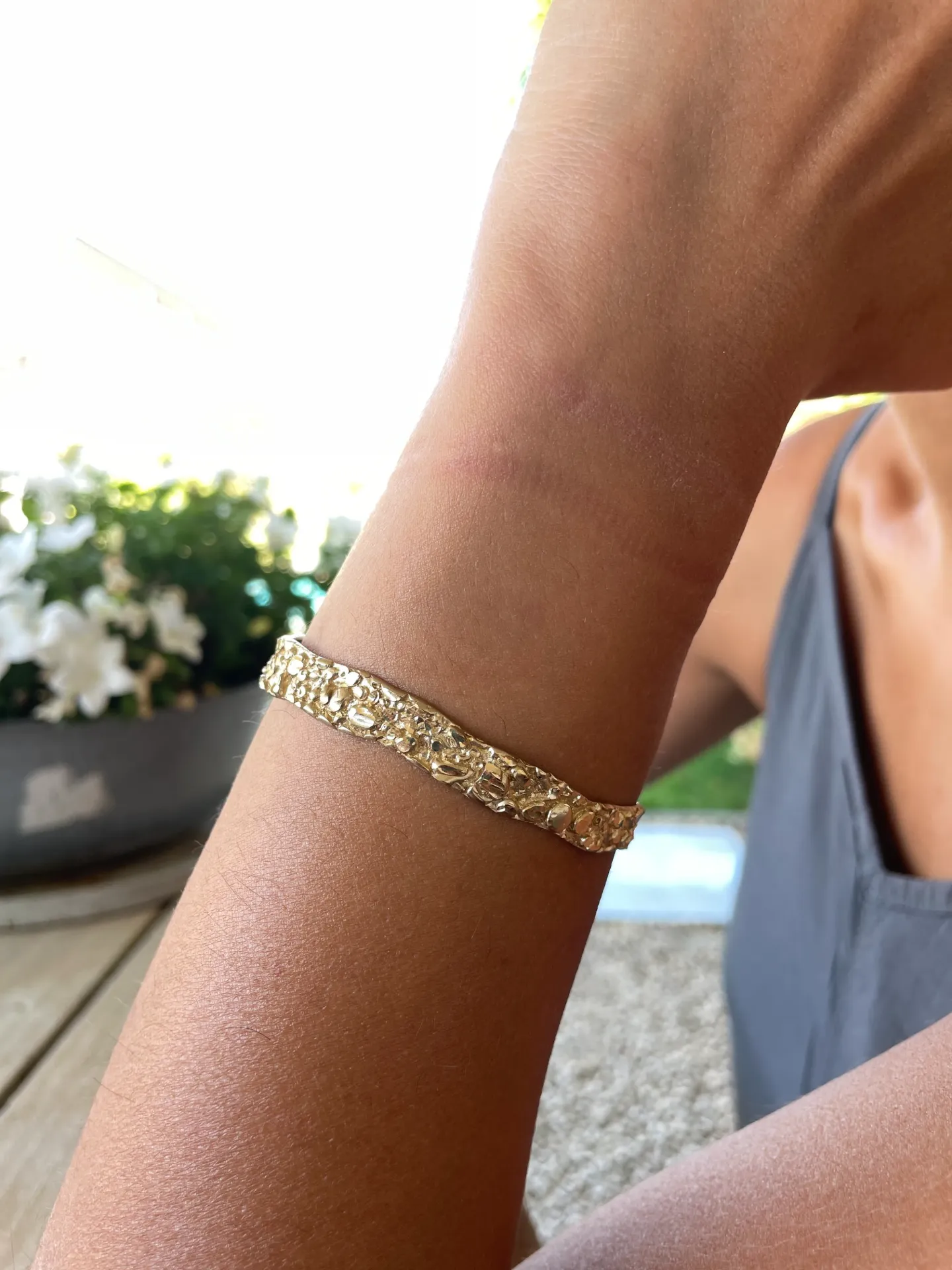 B1011 (Gold)