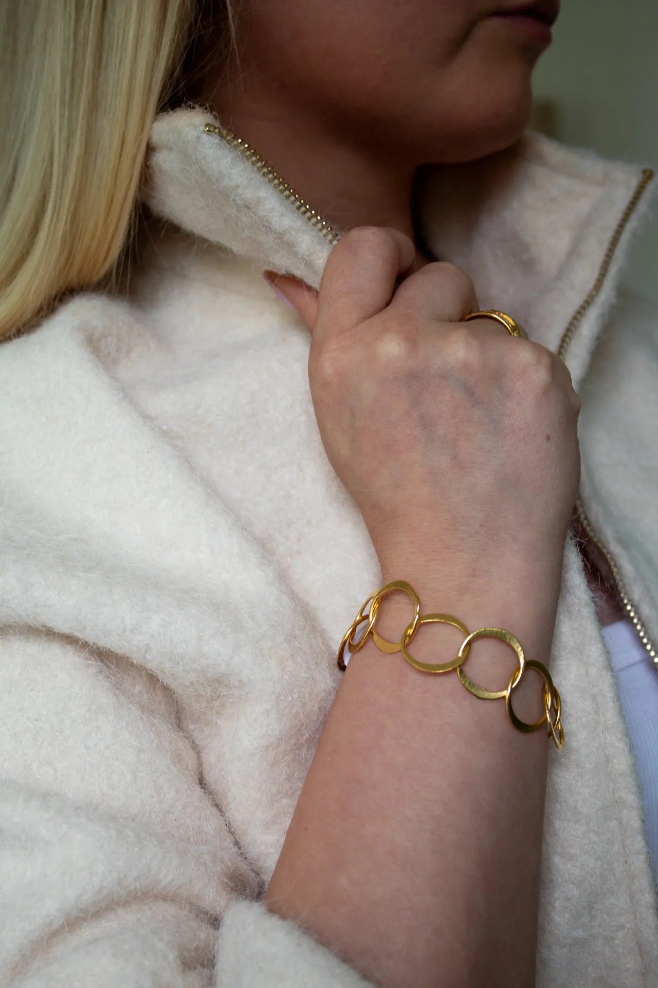 1005137 (Gold)