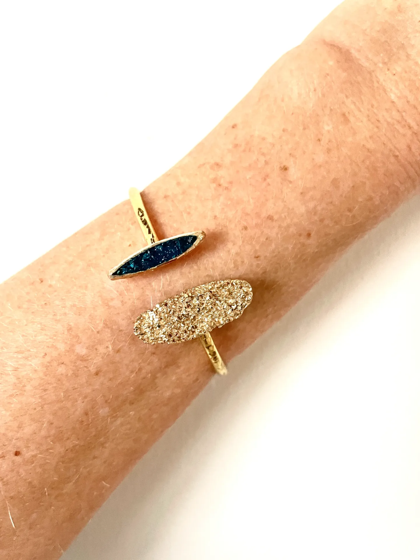 B17Geode (Gold, ocean)