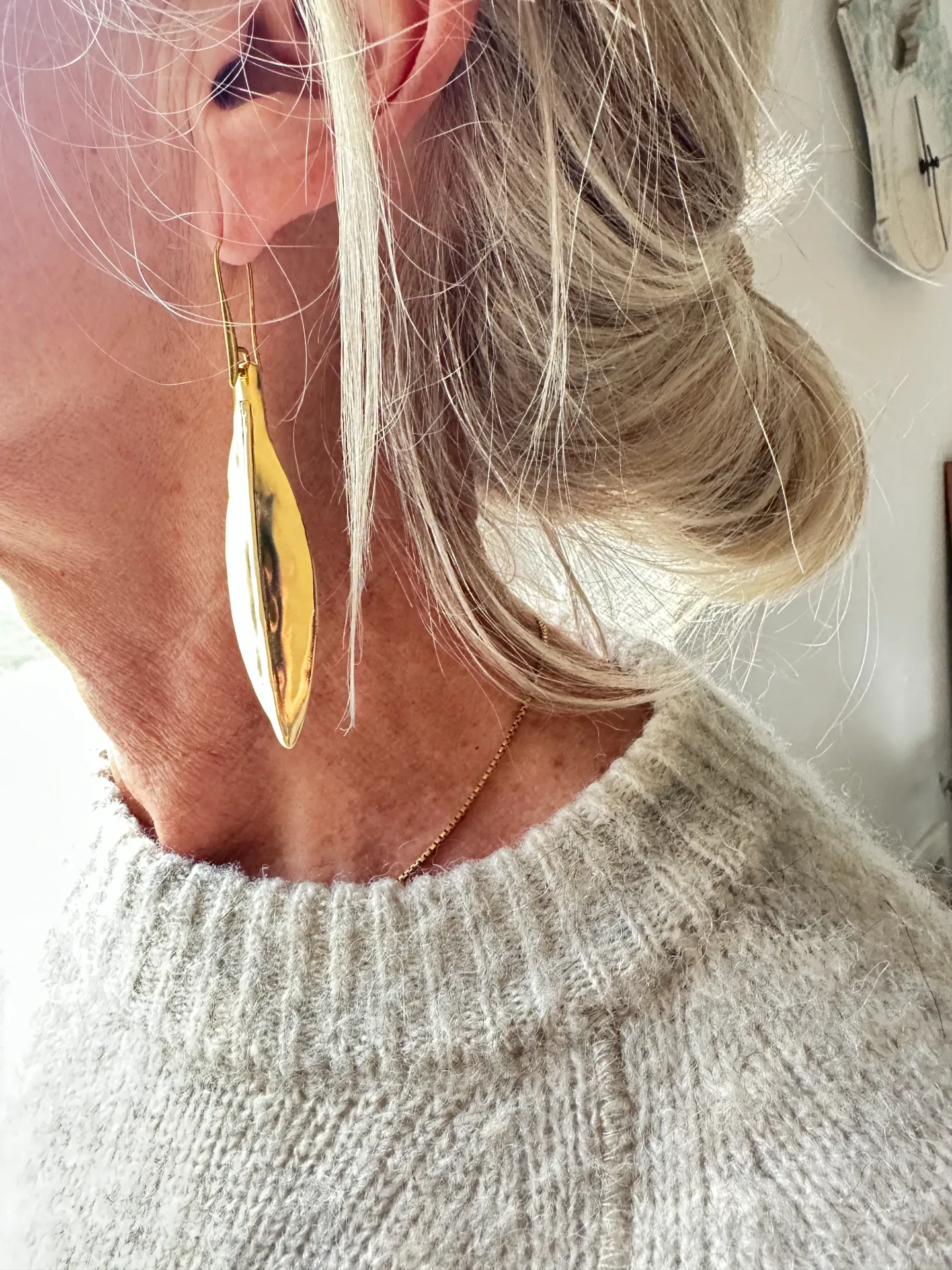 855064 (Gold, Pin)